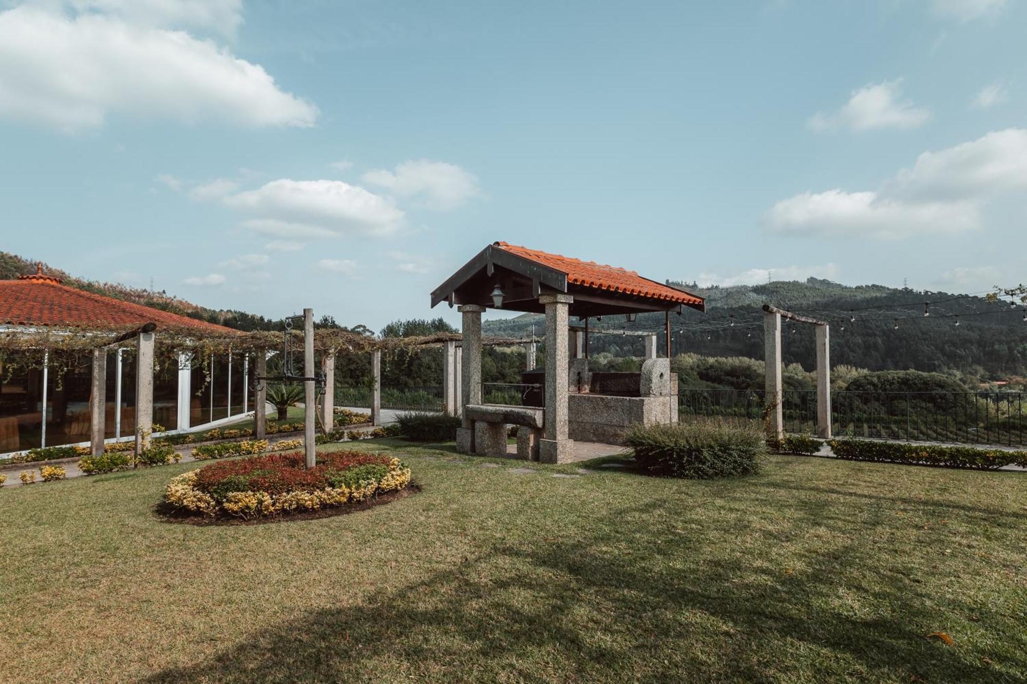 Villa Quinta Da Eira Do Sol Guimarães Exterior foto